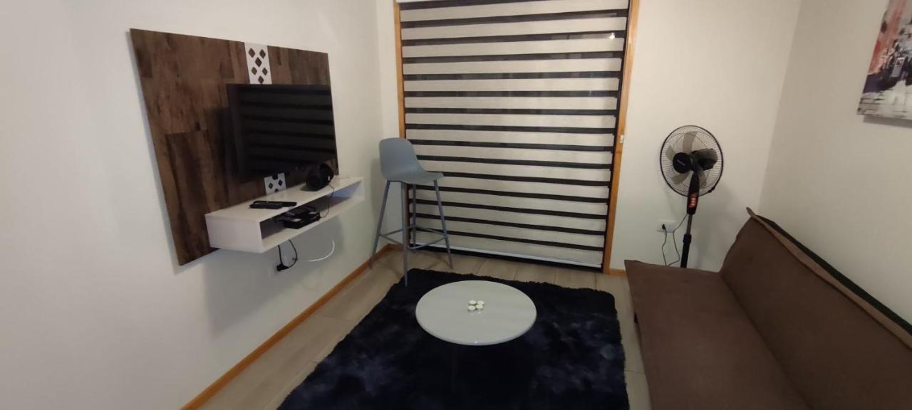 En Apartment *