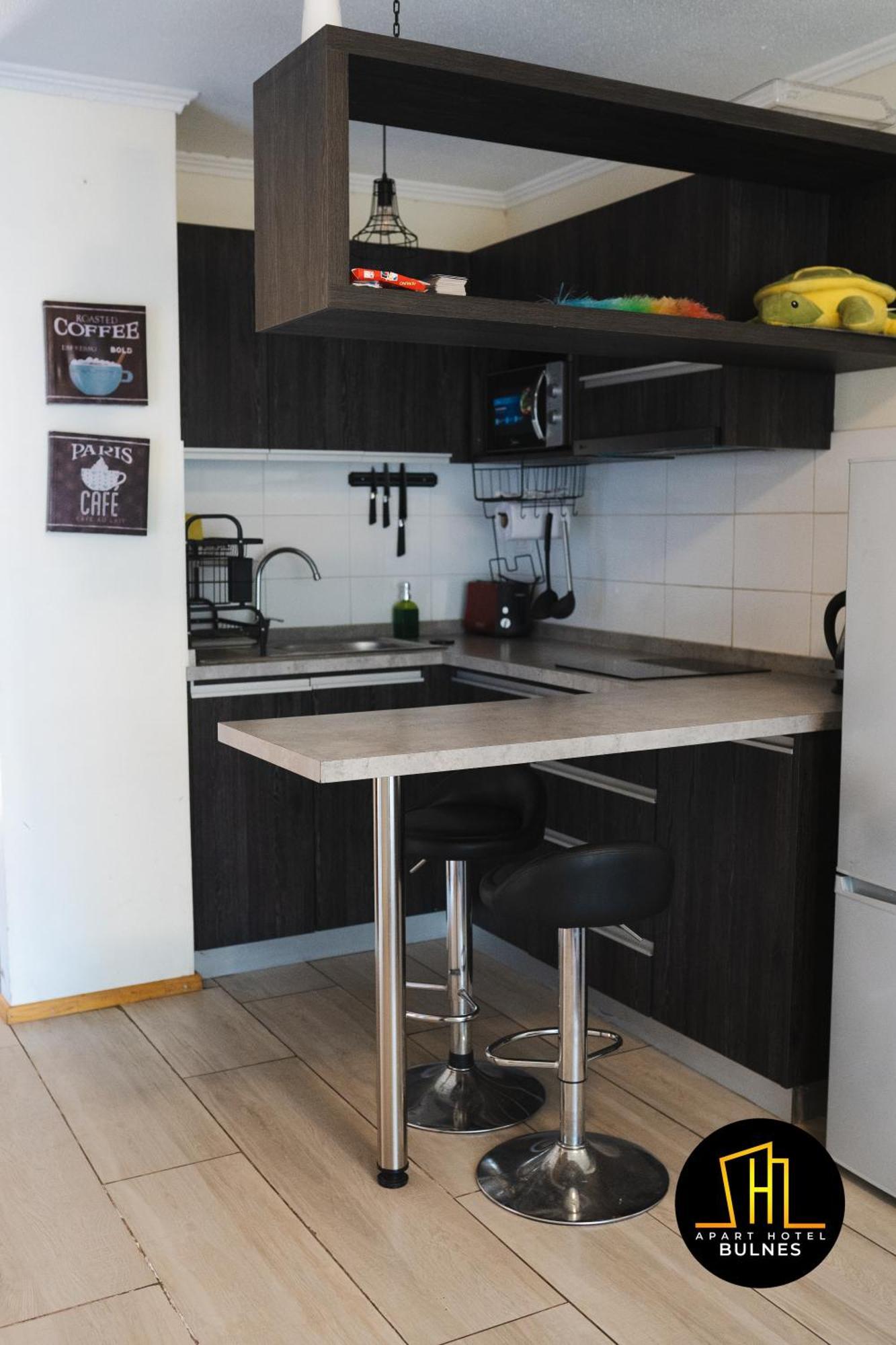 En Apartment *